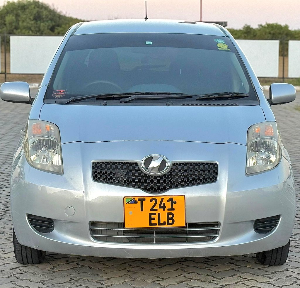 Eng_Matarra's tweet image. VITZ NEW MODEL 🔥 🔥

REG&quot; #ELB

▪️CC. 1290
▪️FULL AC 🌧
▪️YEAR 2007
▪️ENGINE-2NZ
▪️SPORT RIMS
▪️ANDROID TV 🖥 🎶 
▪️FULL DOCUMENTS ✅️ 

BEI - MIL 13.8

IPO DAR

CALL 📞 📲-0793022184
WHATSAPP-0719542184