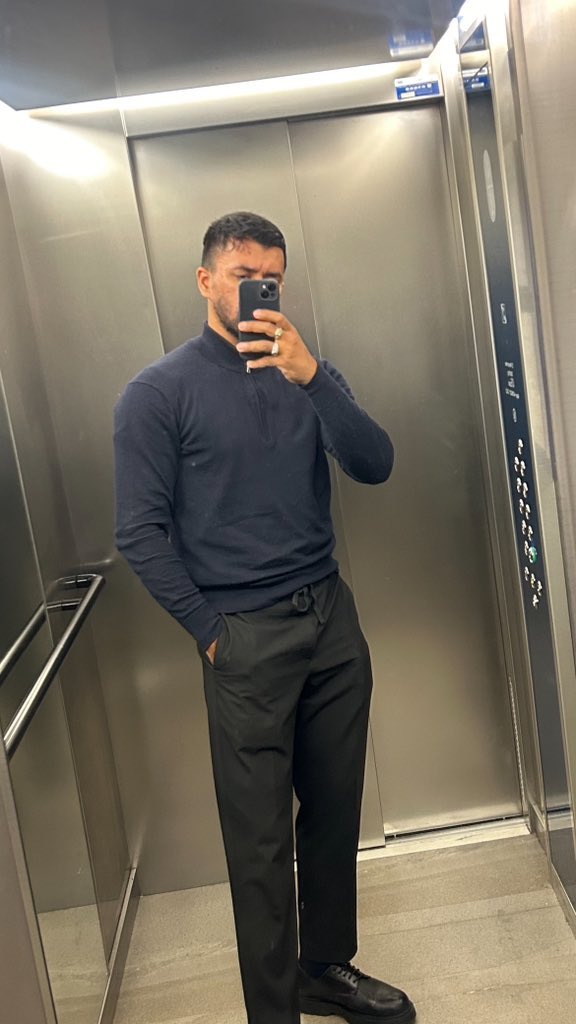 lacriniere1's tweet photo. Les pulls à demi zip >>> https://t.co/Dy66vu3mp1
