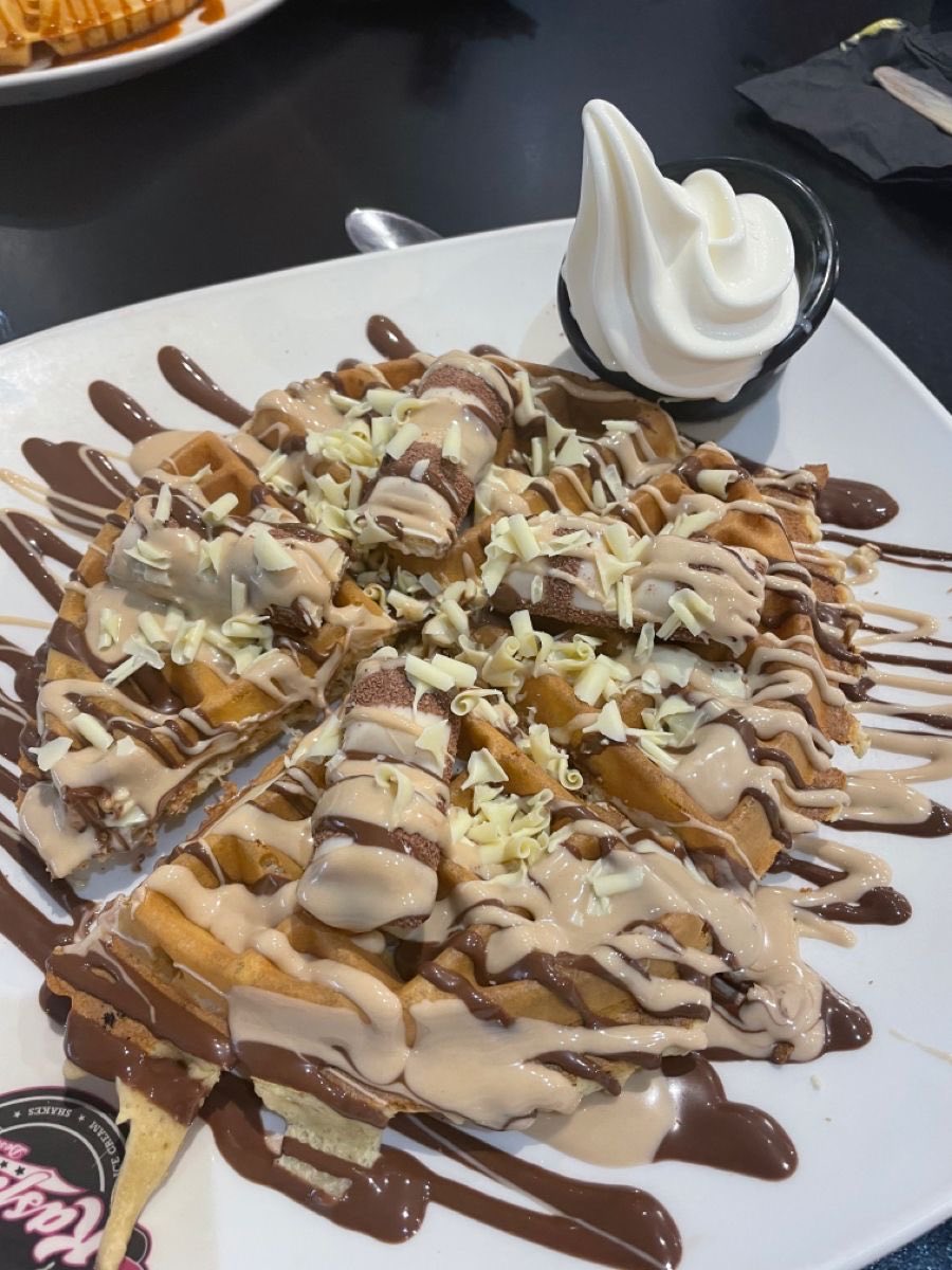 cadyugh's tweet image. This or that food poll.. Oreo vs kinder desserts edition✨🍪🍫
Part 3/3

#Interactivethread for #edtwt + anyone who wants to participate🪡

Cals don’t count ofc!

🏷️: #foodpoll #desserts #sweet #anatwt #miatwt #ricecakestwt #food #poll #distraction