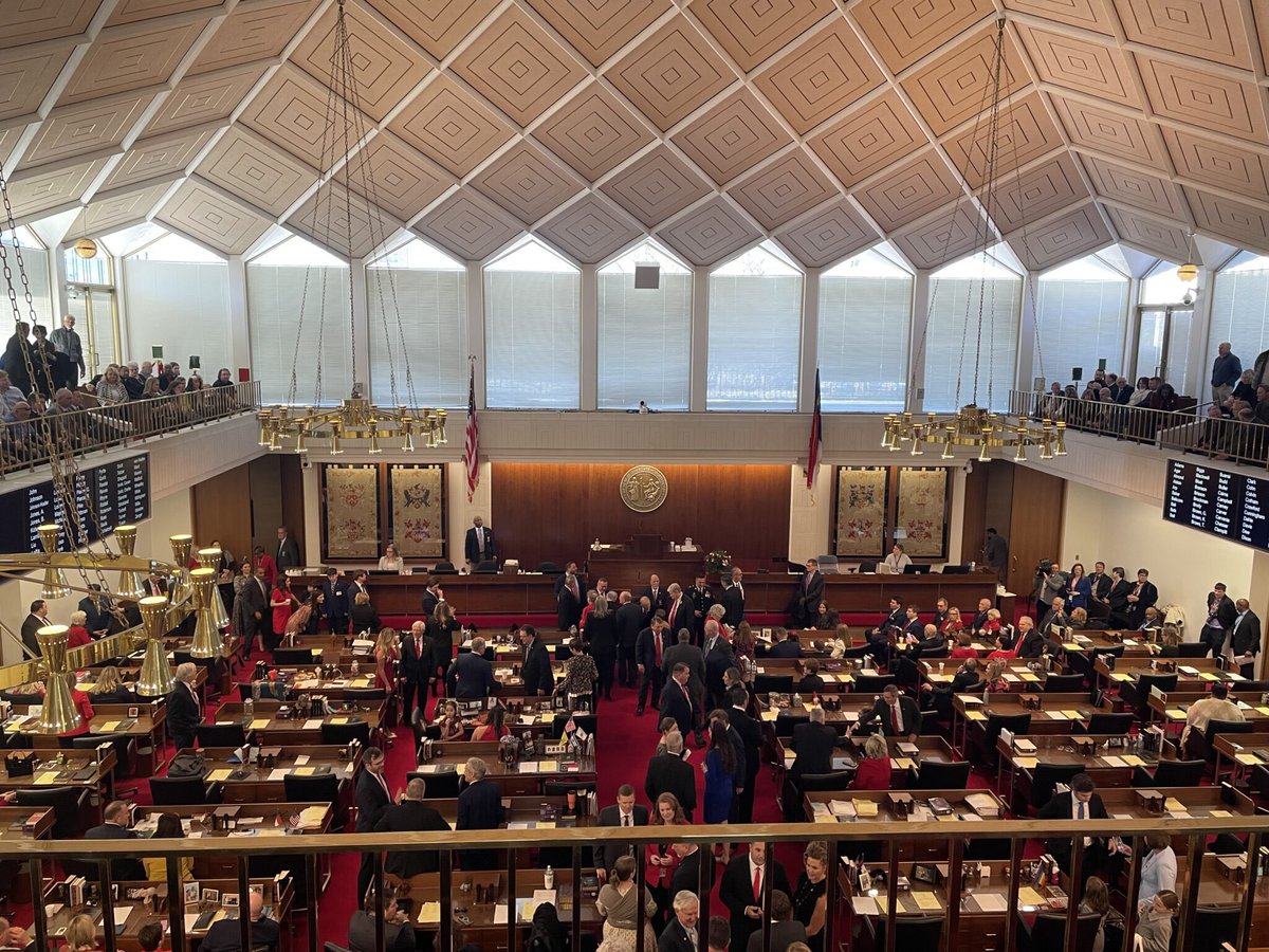 As we continue to advocate for Durham Public Schools staff and scholars, I want to highlight the importance of urging the General Assembly to act on a comprehensive state budget as they reconvene today.

The proposal includes an average 5.9% pay increase for teachers, restoration