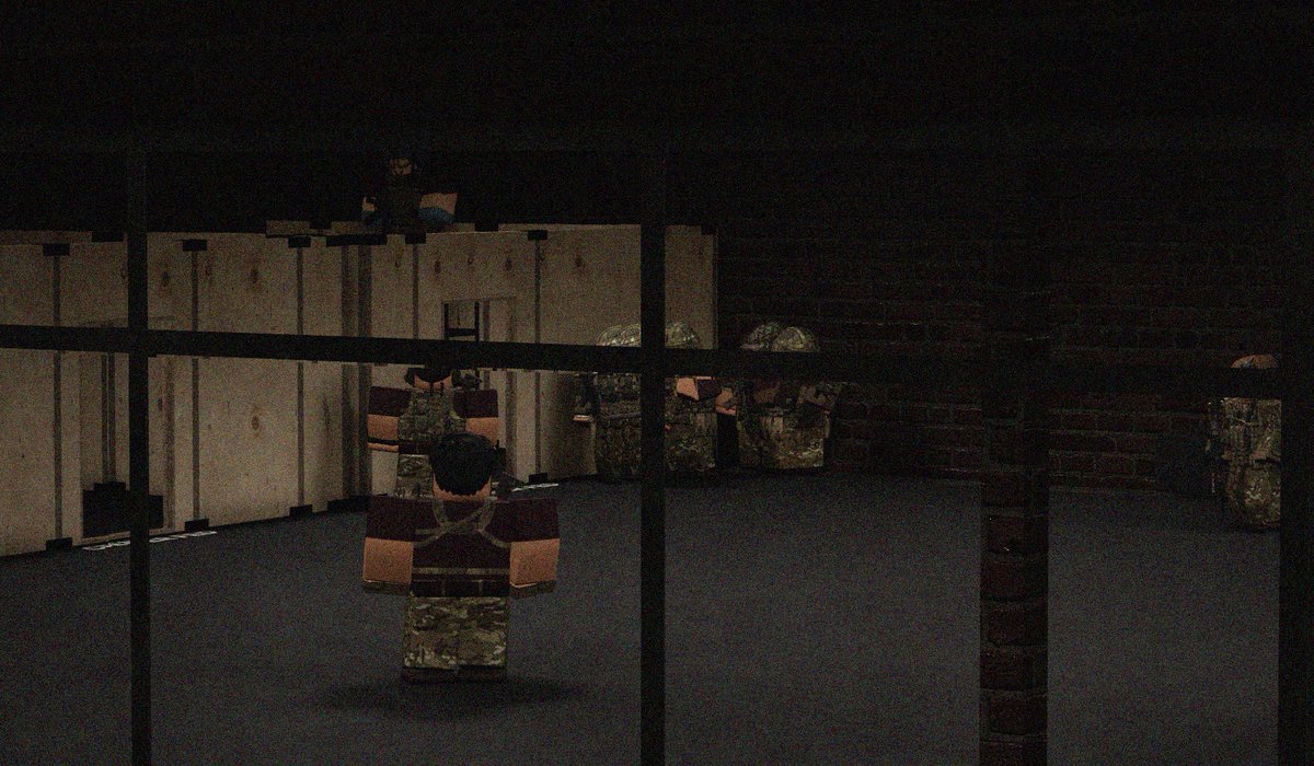 ModRoblox's tweet image. Close Quarter Battle (CQB) is a vital skill within the British Army, ensuring soldiers can operate effectively in confined and urban environments. Pictured: The Parachute Regiment conducting CQB training.