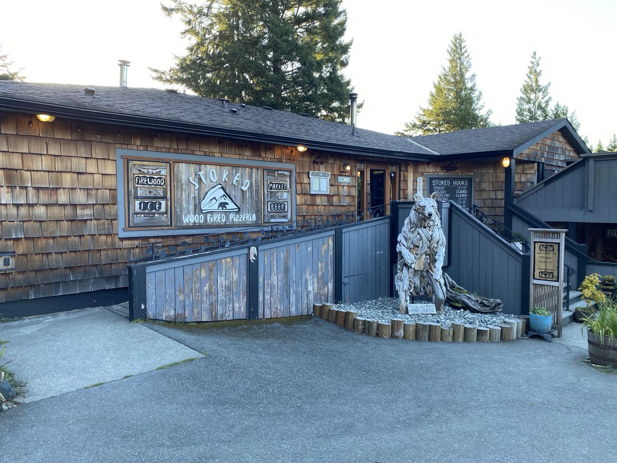 timdandrew's tweet photo. Stoked Wood Fired Pizzeria &amp; Market in Shirley BC, just past Sooke on Vancouver Island. Best pizza experience I have ever had in my life! They have a mossy forest table to sit at!!!
Their pizza was amazing!!!❤️ https://t.co/rzIBSmNiZc