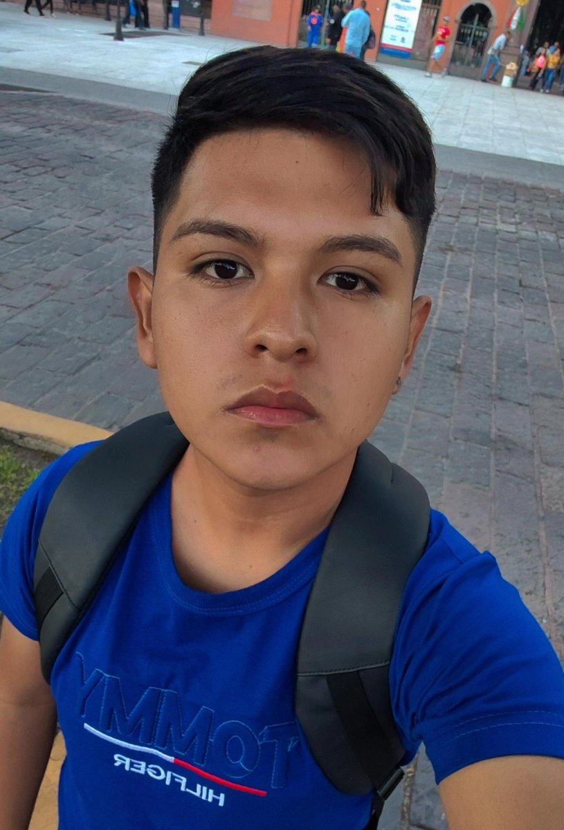 "Todos hacen leña del palo que cae"