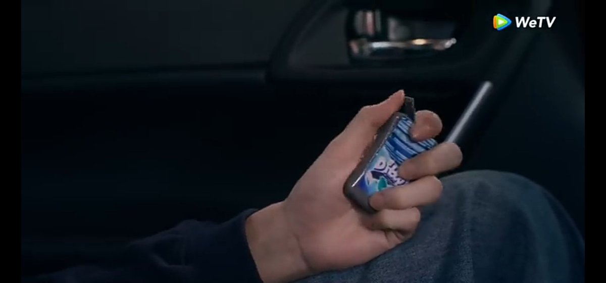 LUVJANANI's tweet image. That mint box is true CUPID 💘 of jinAkin #TopForm #TopFormTheSeries #だかいち AKIN THE SEXIEST MAN
#TopFormep1
#JinAkinの出会い
@bxxm_rvw @smart_csnp #SmartBoom #smartcsnp #BXXMRVW