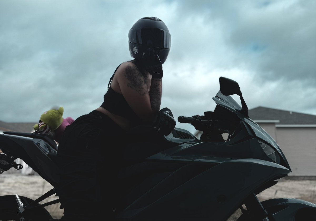 nully 🖤 tweet media