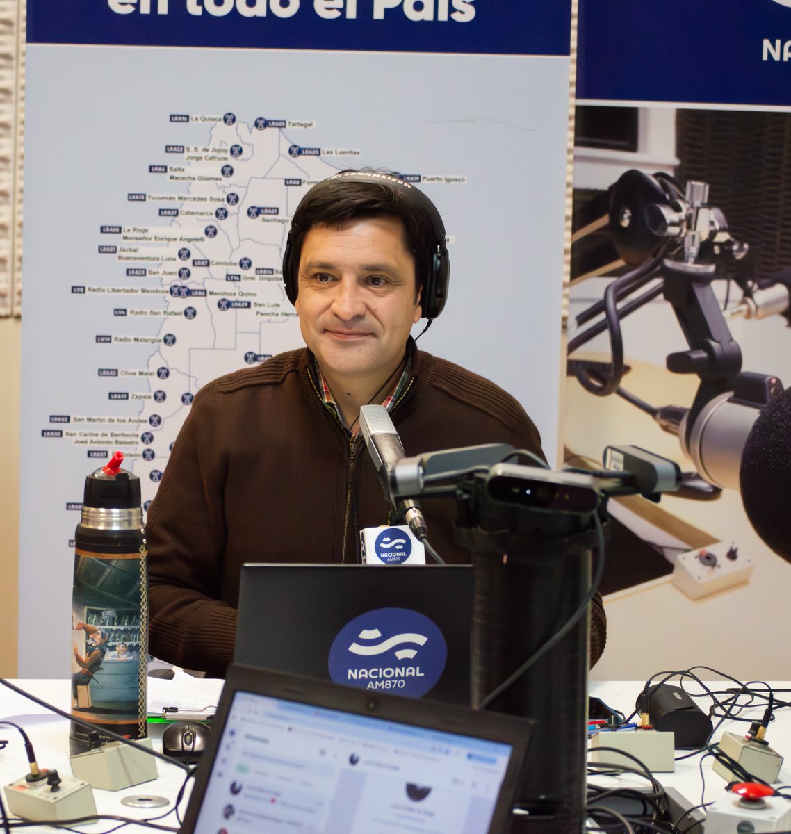 🌾#AireDeCampo 🌾

Micros Agropecuarios con <a href="/cesartapiaok/">César Tapia</a>
De lunes a viernes a las 7:45/10:45/16:45 hs por  <a href="/NacionalAM870/">Radio Nacional AM 870</a> 📻

Esuchalos acá 👇🏻                                                radionacional.com.ar/reproductor/re…