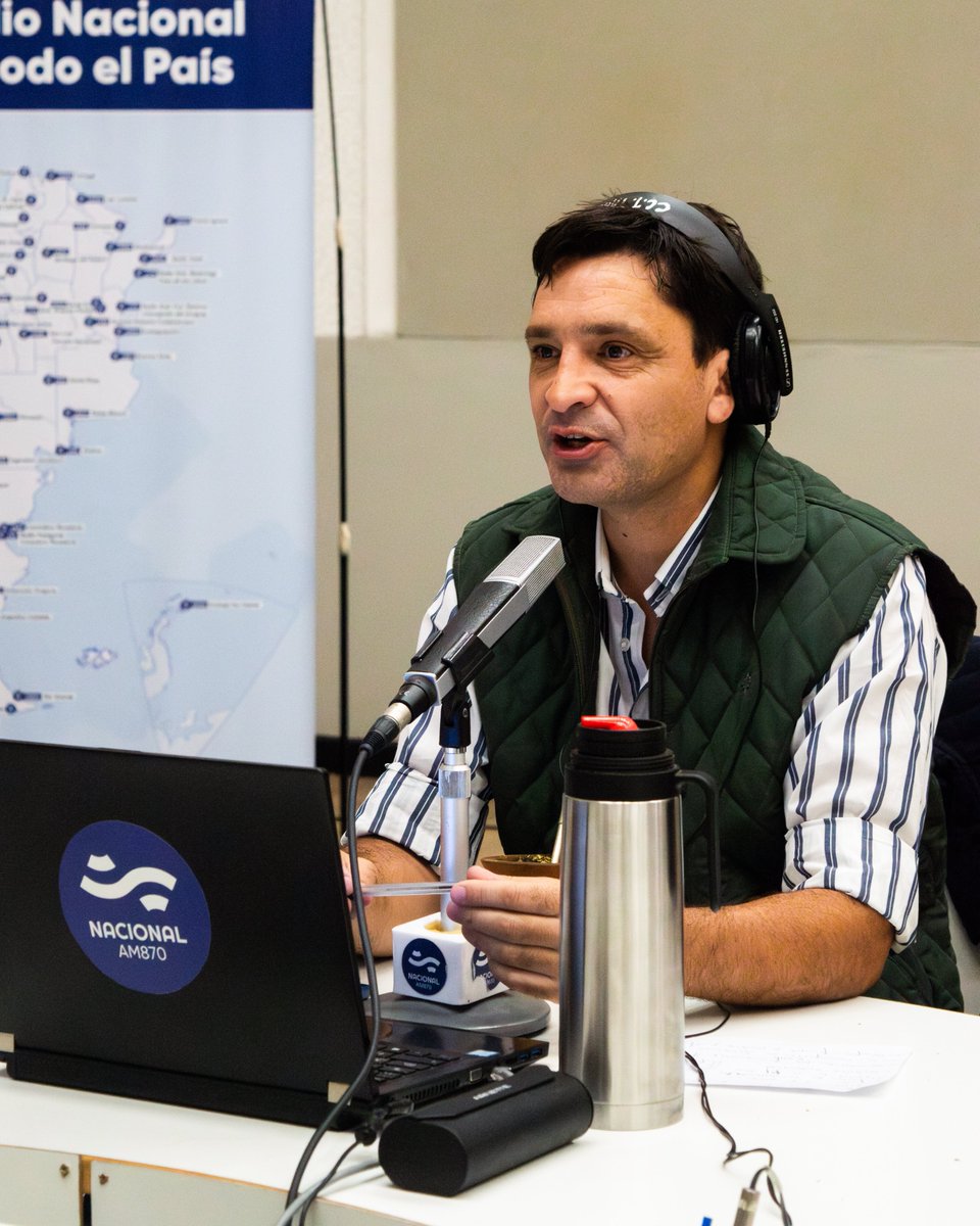 🌾#AireDeCampo 🌾

Micros Agropecuarios con <a href="/cesartapiaok/">César Tapia</a>
De lunes a viernes a las 7:45/10:45/16:45 hs por  <a href="/NacionalAM870/">Radio Nacional AM 870</a> 📻

Esuchalos acá 👇🏻                                                radionacional.com.ar/reproductor/re…