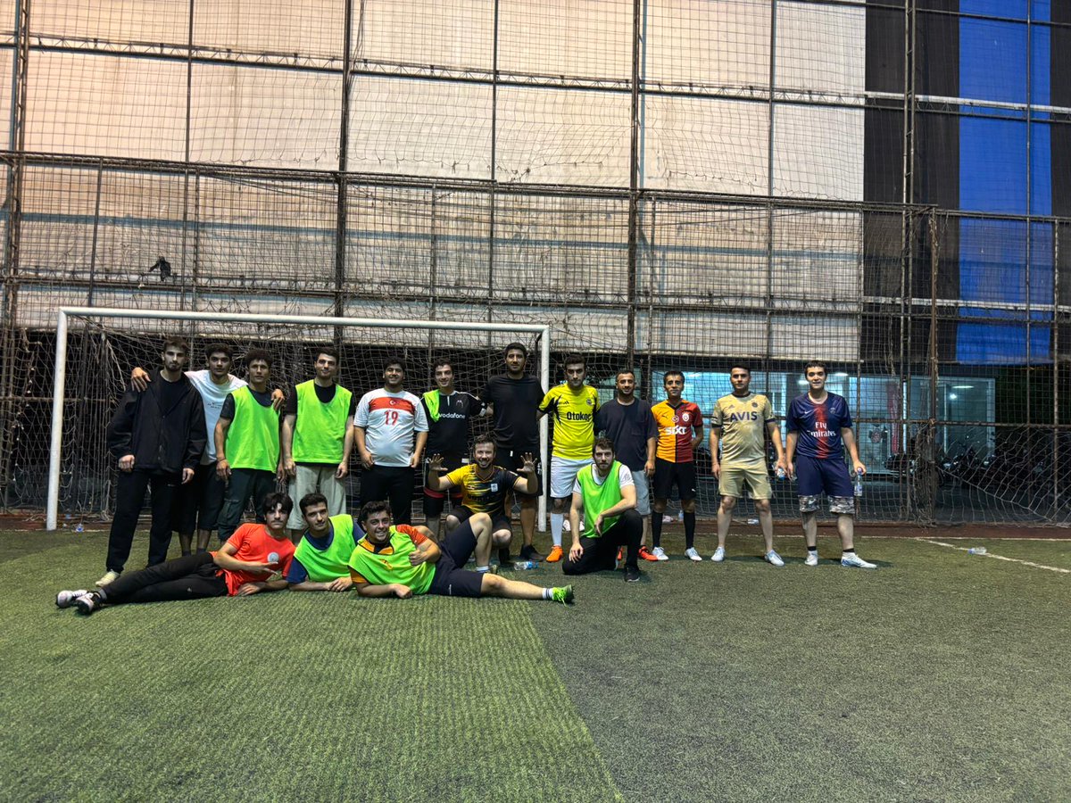 Mefkuregenclik's tweet photo. "⚽ Halı Saha Kardeşlik Turnuvalarımız başladı! İlk maçımızı gerçekleştirdik, kazanan kardeşlik oldu. 🤝
Hep birlikte, hep ileriye! 🚀✨" https://t.co/yLjdgEmu5R