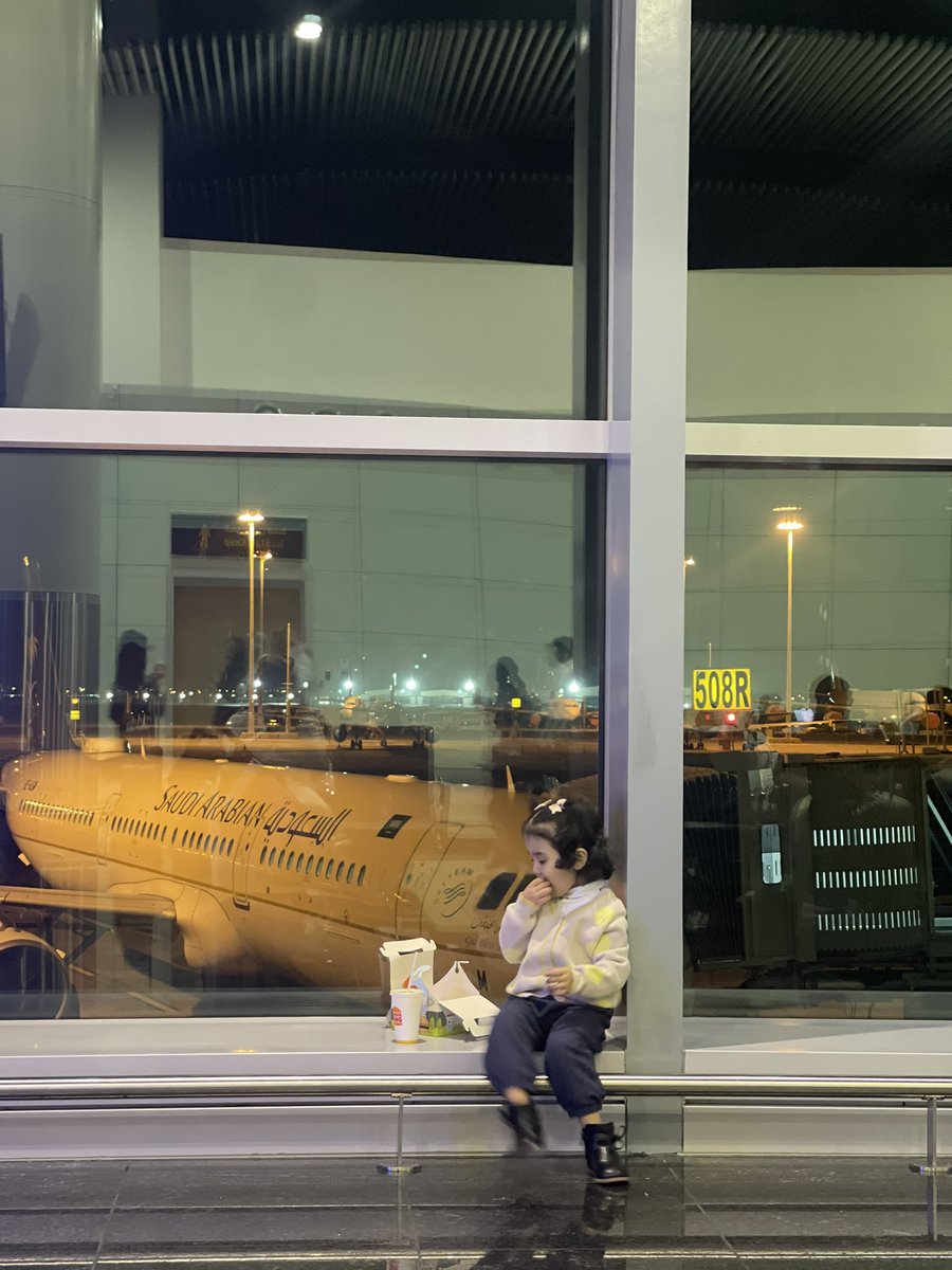 redaha4438's tweet photo. @Saudi_Airlines # السعودية_ فرحتنا 
الحمد لله دائماً وابدأ من نعم الله علينا الطيران والخطوط السعودية لي معها كل اسبوعين حكايه منذو اكثر من ٥ سنوات  هذي احداها https://t.co/ooWfS3FhyK