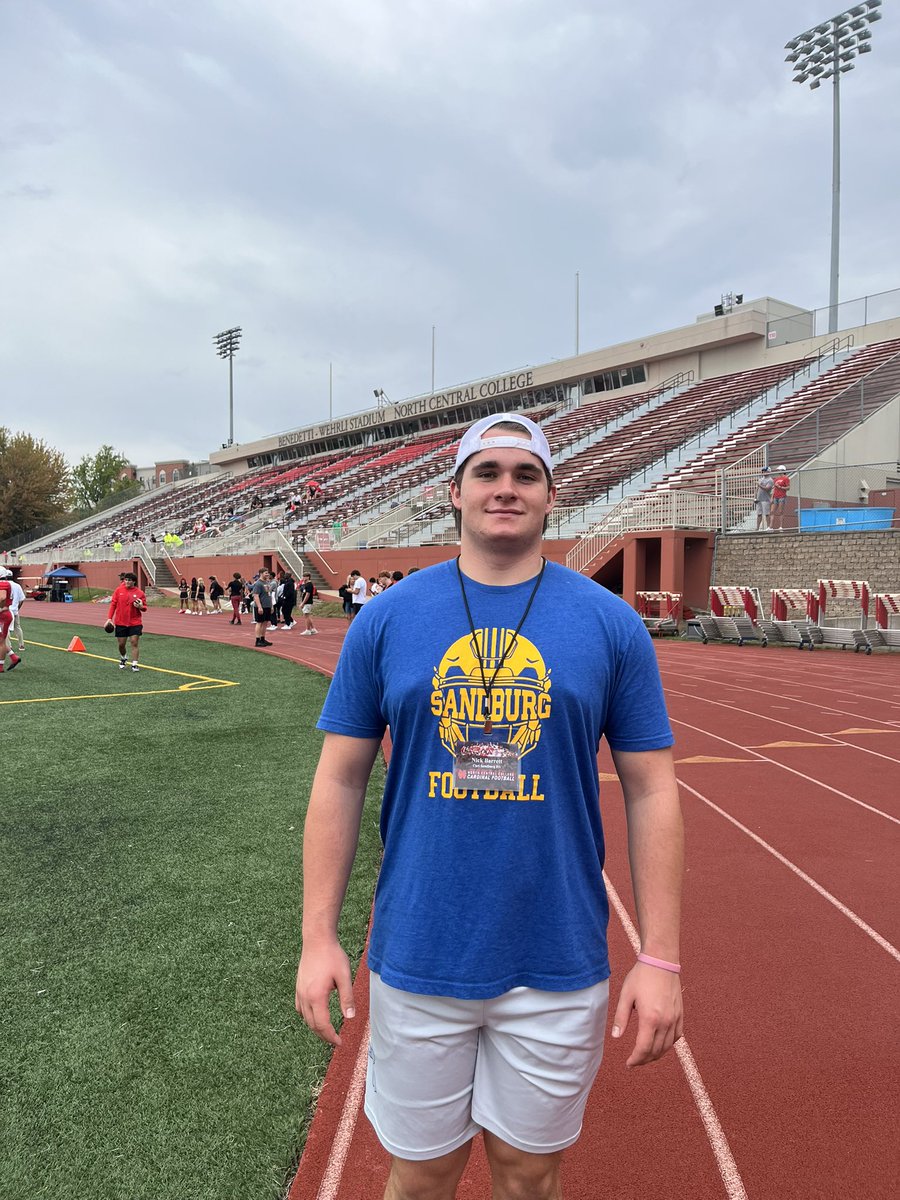 Thank you <a href="/CoachStuedemann/">Eric Stuedemann</a> for having me out to North Central this past weekend! Great atmosphere and an awesome time watching the Cards dominate! <a href="/OLMafia/">OL MAFIA</a> <a href="/SandburgEagles/">Sandburg Eagles Football</a> <a href="/EDGYTIM/">Timothy “EDGYTIM” OHalloran</a>