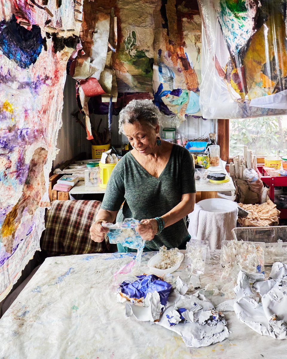 SFMOMA's tweet photo. Your Saturday plans, sorted. 🎨✨
Suzanne Jackson: What Is Love opens at #SFMOMA on Sept. 27. From dreamlike canvases to suspended works of pure paint, trace her adventurous vision and reverence for nature across her 60-year career. https://t.co/fm7eJjLnTT
#SuzanneJackson https://t.co/TczpmEdqER