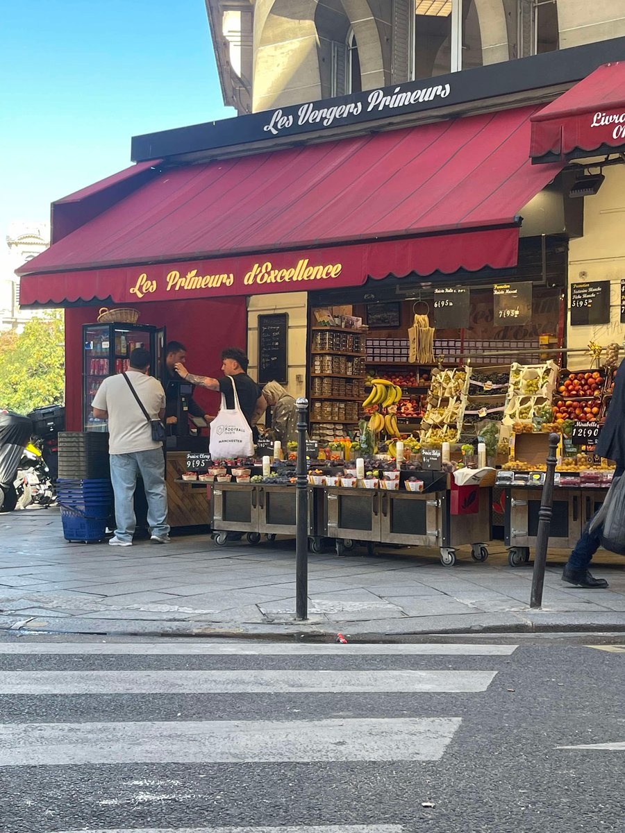 𝖕𝖔𝖑𝖑𝖎𝖙𝖙. tweet media