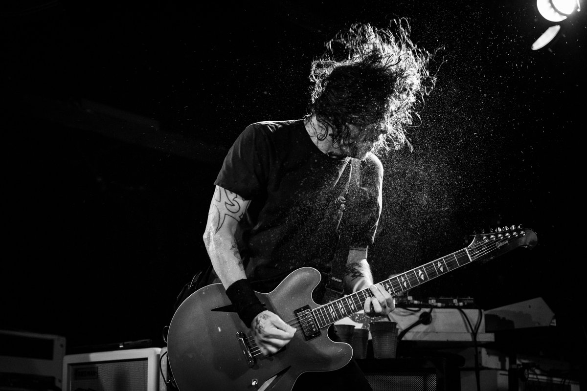 Foo Fighters tweet media