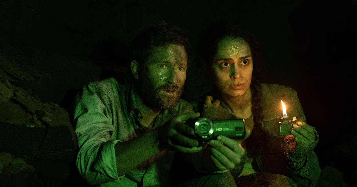 Scurry trailer: one-shot apocalypse horror film has an October release date joblo.com/scurry-trailer…