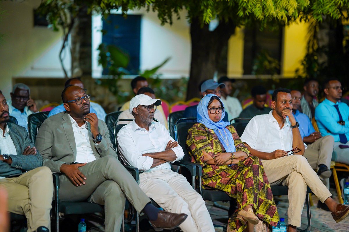 SomaliaPdrc's tweet photo. Suldaan Abdisalam will first discuss the Somali customary law, its values, how climate change is discussed within the Somali communities and finally how poetry addresses it. #APC2025 #PDRCTalks https://t.co/yvQoI4rTjd