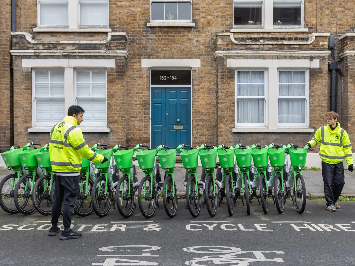 .<a href="/limebike/">Lime</a> scales London’s e-bike parking capacity by 40% since January, with the addition of 930 new parking bays to meet the city’s growing cycling demand.

Read more: zagdaily.com/places/lime-fu…