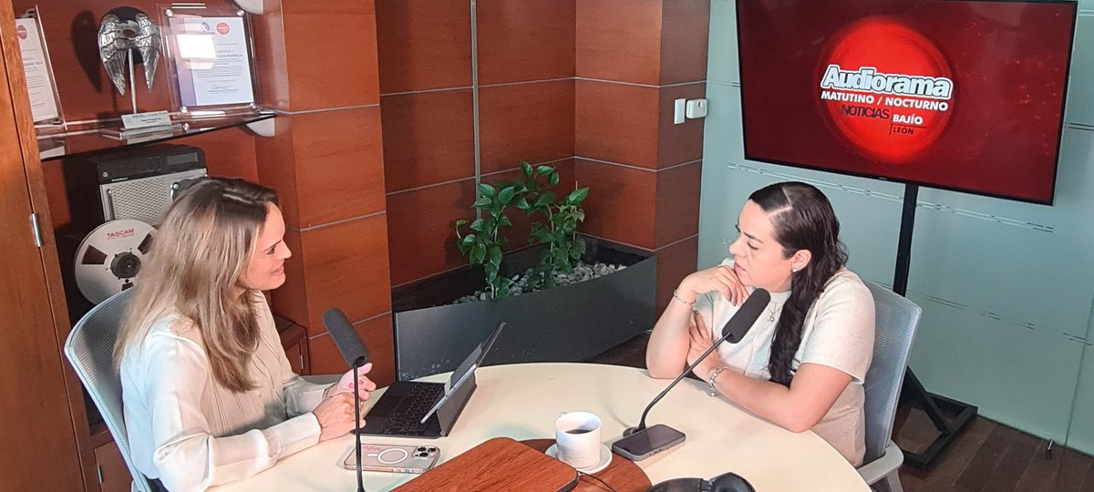 🙌🏽 Gracias a <a href="/audioramanoti/">Audiorama Noticias</a> por abrirnos sus micrófonos y permitirnos compartir con la gente los programas y acciones que emprende nuestra alcaldesa <a href="/AleGutierrez_mx/">𝗔𝗹𝗲 𝗚𝘂𝘁𝗶𝗲́𝗿𝗿𝗲𝘇</a>  

Seguimos trabajando con corazón por nuestra ciudad. 😉🫶🏾