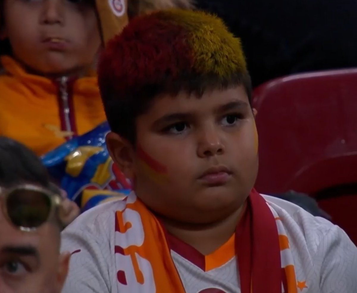 4-5 gündür GS'mize sitem üstüne sitem edip izlemem etmem dedikten sonra bugün tv başında biz