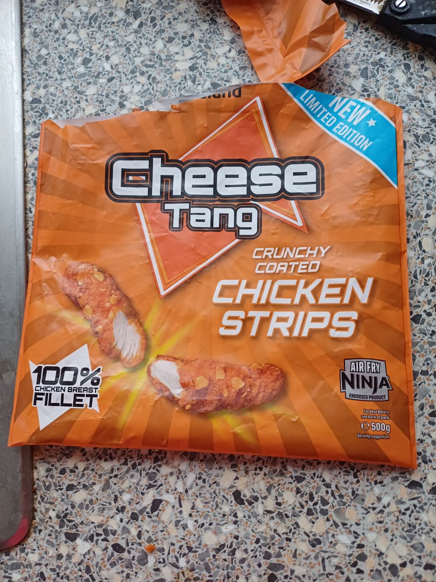 Raps_77's tweet image. Cheese tang chicken strips from Iceland BLOODY LOVELY 🥵🥵🥵🔥🔥🔥❤️‍🔥❤️‍🔥❤️‍🔥❤️‍🔥get on folks
