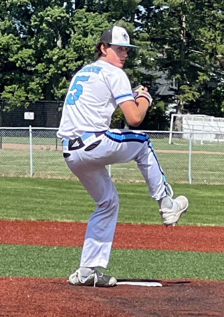 ohiomavericks's tweet image. 🚨 Mavs Uncommitted Spotlight 📷 

Casey Robinson, 1B/LHP
Shaker Heights 2026

The 6’2” LHP holds our program records for S%, K:BB ratio and most career perfect games

Career Mavs P Stats
-248.1 IP
-189 K:51 BB
-.671 S%

His reliable glove and bat make him a legit two way player