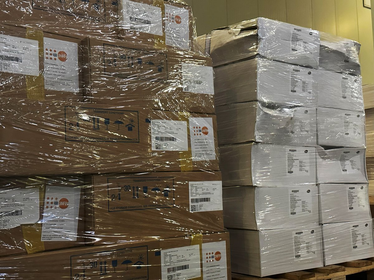 Reproductive agency is a human right – yet it is out of reach for millions. <a href="/UNFPAZambia/">UNFPA Zambia</a> 3PL support to <a href="/zammsasocials/">Zambia Medicines and Medical Supplies Agency</a> currently accounts for 7% of all distributions - helping to move commodities closer to where they are needed.
<a href="/UNFPA_SCMU/">UNFPA Supply Chain</a> <a href="/UNFPA_ESARO/">UNFPA East and Southern Africa</a> #PartenersAtCore