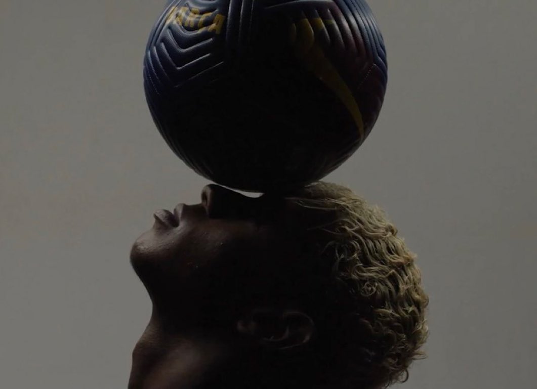 Se ríen de un niño de 18 años que en 2 años en la elite ha ganado 2 trofeos Koppa y ha quedado 2 en el balón de oro.