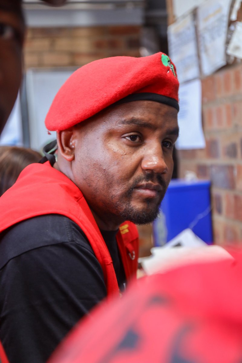 DungaLeko's tweet photo. They must name me just one child who is not in school as a result of not being prioritised by the department and I will personally make sure that by end of business tomorrow that  particular child would have been placed at a school. Ke September ne but I make that commitment! https://t.co/NnzB53cihe