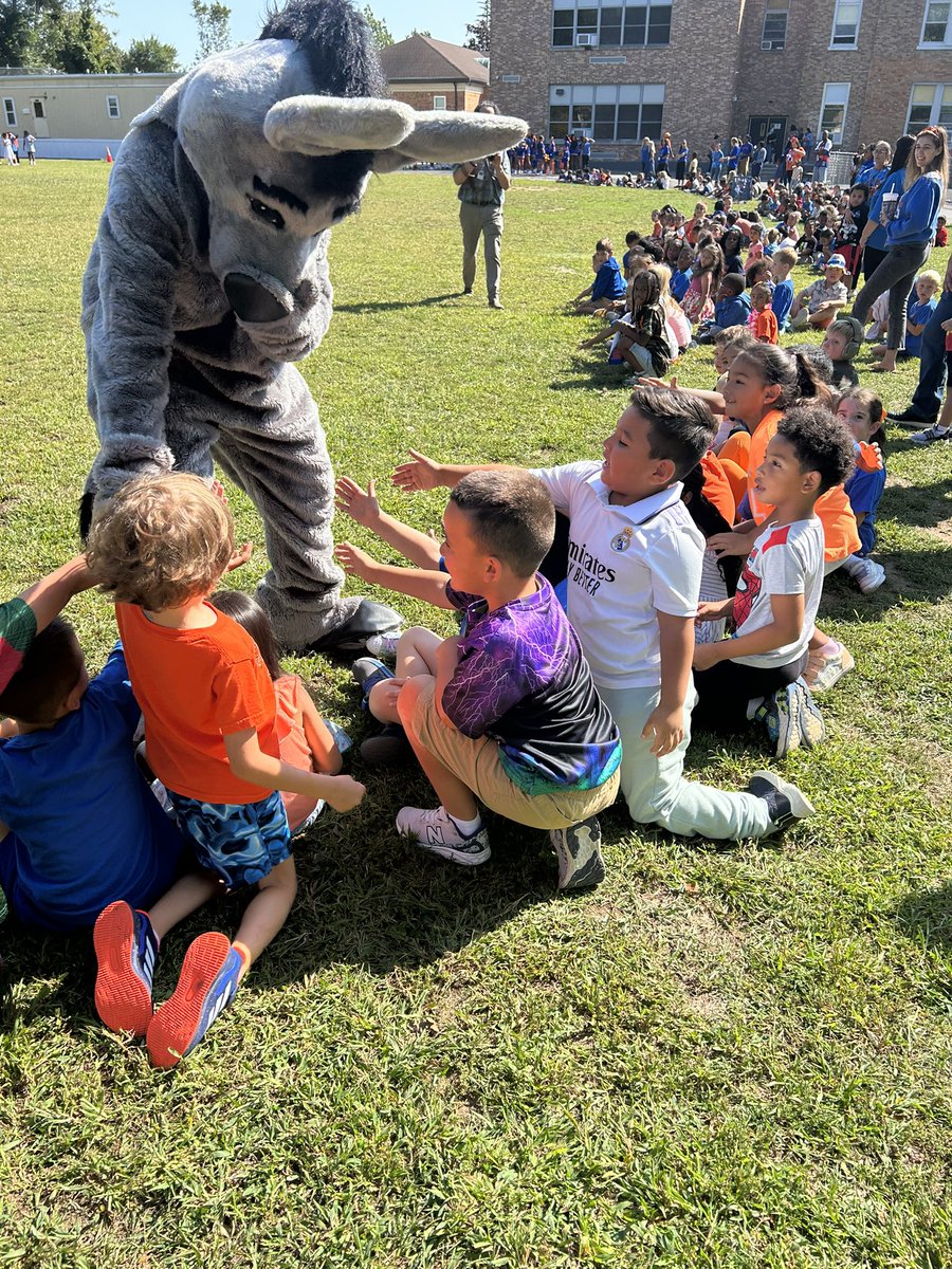 Katie Pawlowski (Fariello) tweet media