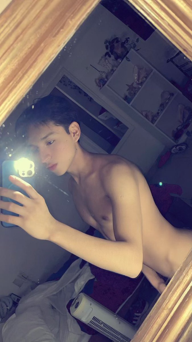 Alessandro70751's tweet photo. #twink 🫢 https://t.co/9wTXw5H7Rm