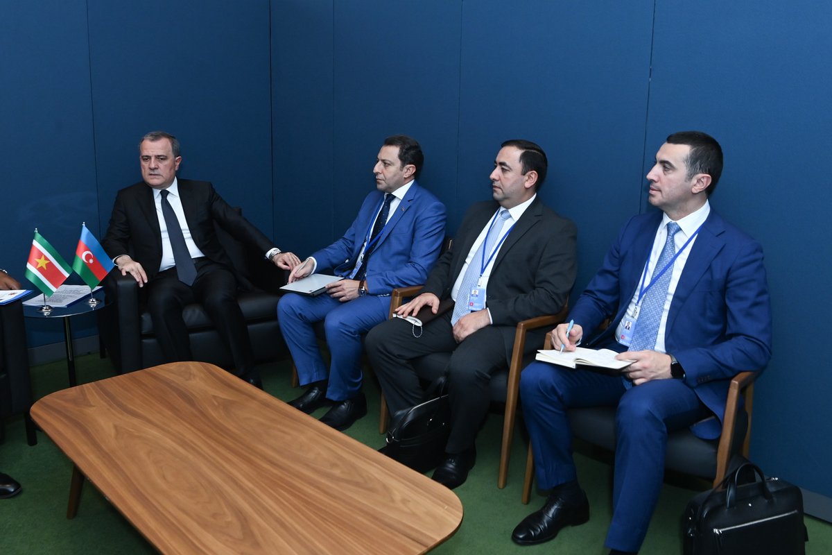 On the sidelines of #UNGA80, Foreign Minister of Azerbaijan <a href="/Bayramov_Jeyhun/">Jeyhun Bayramov</a> met with Suriname’s Minister of Foreign Affairs, International Business, and Cooperation Melvin Bouva. 

Discussions focused on advancing bilateral political dialogue, enhancing economic and humanitarian