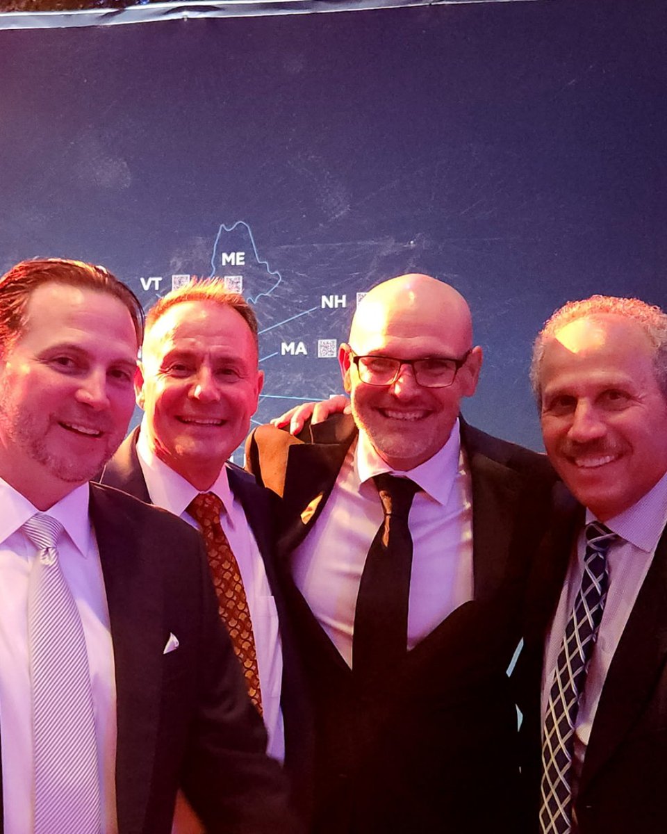 MagnetForensics's tweet image. We're honored to have had the chance to have members of our team attend @NCMEC's #HopeGala, particularly as they recognized the efforts of K-9 Kuno &amp;amp; Deputy Eric Calhoun of the Van Buren County Sheriff’s Department for helping recover 5 missing children. #ProtectTheInnocent