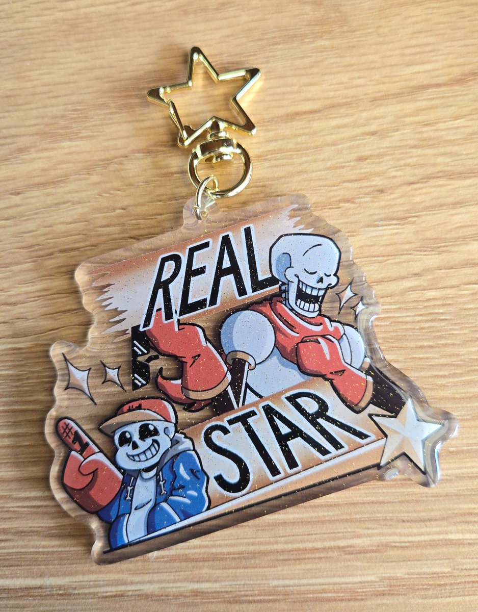 I made a keychain in honor of the anniversary!
#undertale #undertale10thanniversary 
#Papyrus