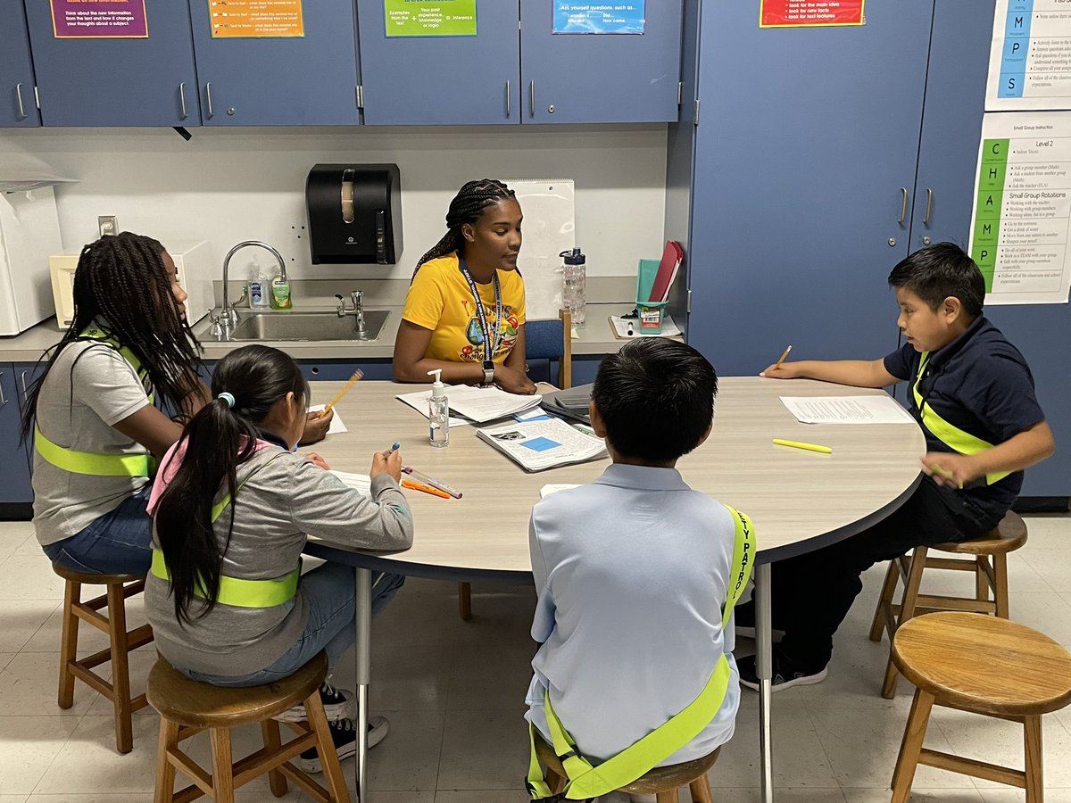 5th Grade ELA instruction focused on intentional small group instruction based on student data. Peer groupings with ELL students actively using their Heritage Language Dictionaries with a purpose! <a href="/NorthmoreElem/">Northmore Elementary School</a> <a href="/CPedraza_AP/">Cindy Pedraza</a> <a href="/JalisaGranger/">Jalisa Granger</a> <a href="/JacobW_SSCC/">Jacob Watkins</a> <a href="/Area4SuptPBCSD/">North Region PBCSD</a> <a href="/pbcsd/">The School District of Palm Beach County</a>