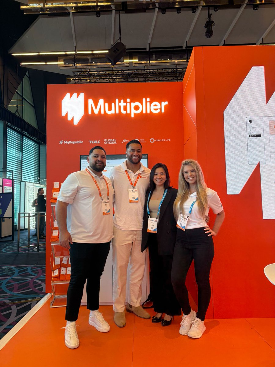 UseMultiplier's tweet image. The conversations on the future of work continues... this time in 🇦🇺

Alexandra, Liying, Aaron, and Evrett are at the @HRLDTechFest,  connecting with incredible HR leaders about building a borderless workforce.

We&apos;re running live demos all day and have swags to give away 🧦