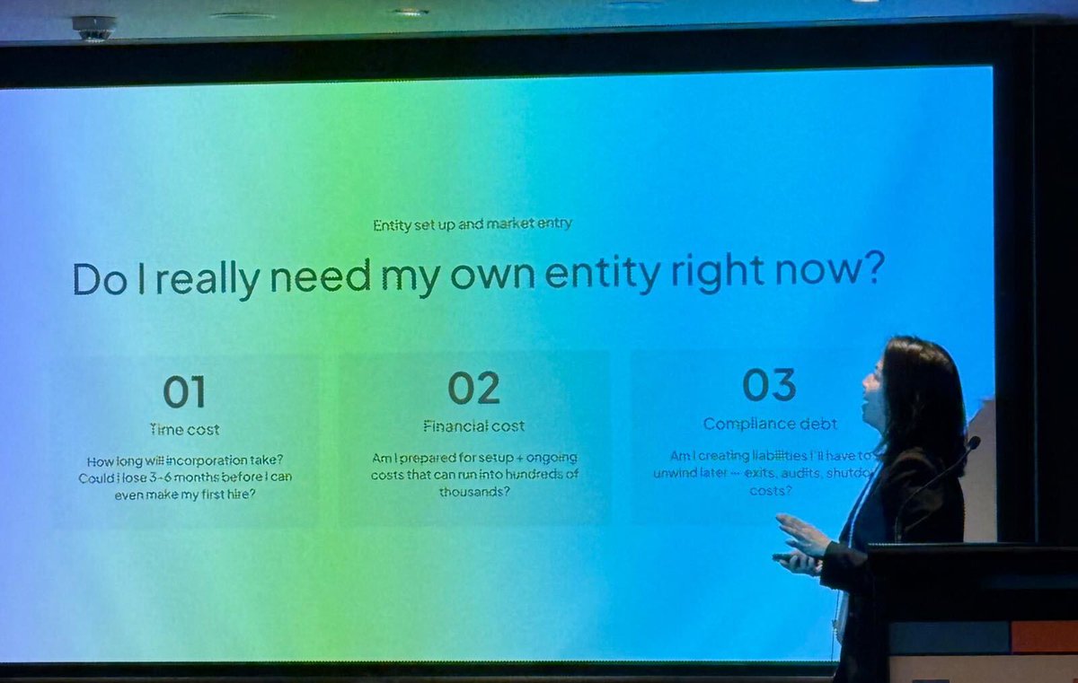 UseMultiplier's tweet image. The conversations on the future of work continues... this time in 🇦🇺

Alexandra, Liying, Aaron, and Evrett are at the @HRLDTechFest,  connecting with incredible HR leaders about building a borderless workforce.

We&apos;re running live demos all day and have swags to give away 🧦