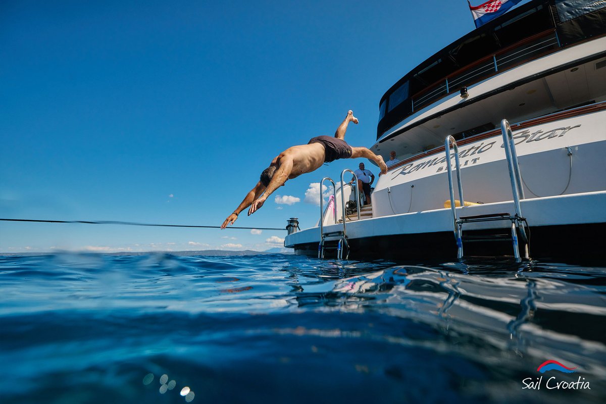 ✨ Now booking for 2026✨

Set sail on a cruise around Croatia &amp; experience travel like never before!  

Whether you're travelling with friends, family, or flying solo, we have cruises to cater to every kind of traveller.

Start planning today: bit.ly/CruiseCroatiai…