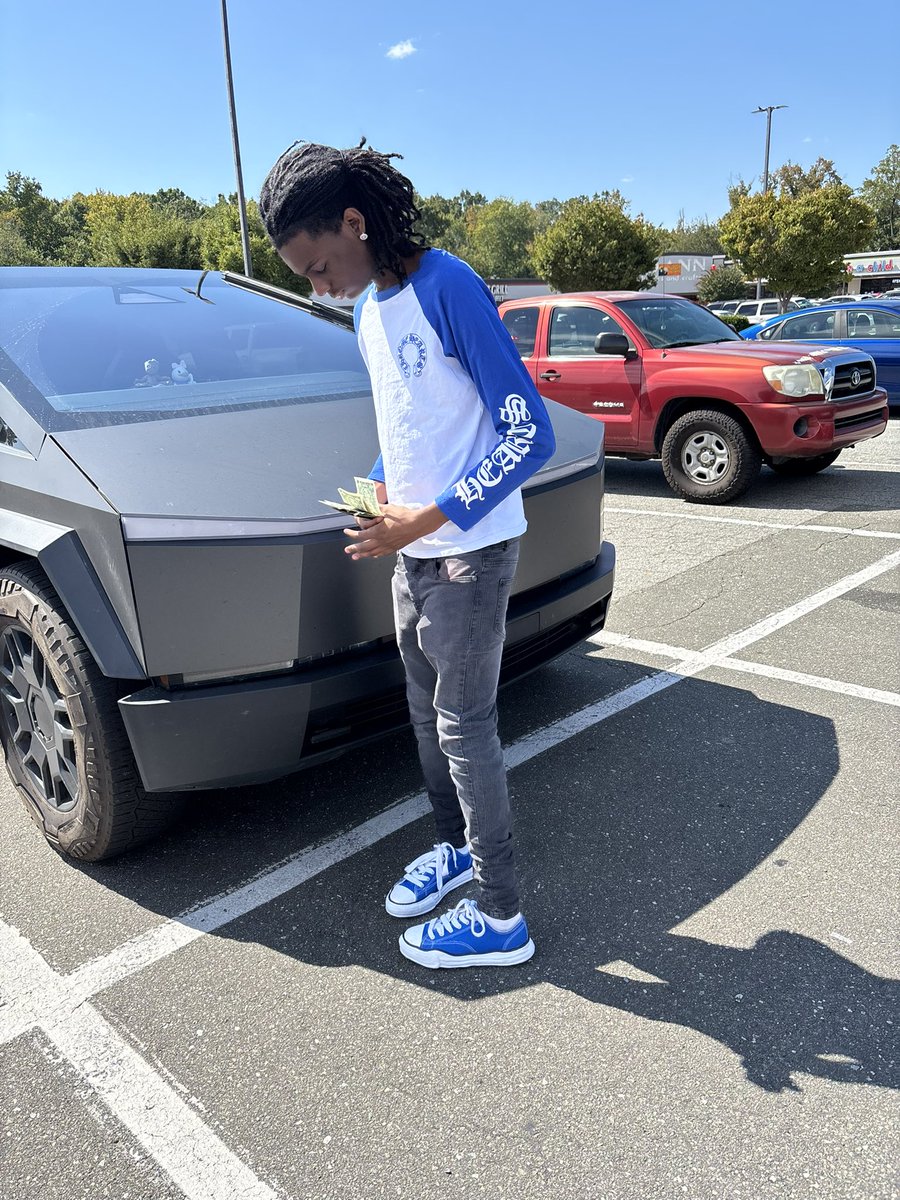 couldneverpass's tweet image. 🪼