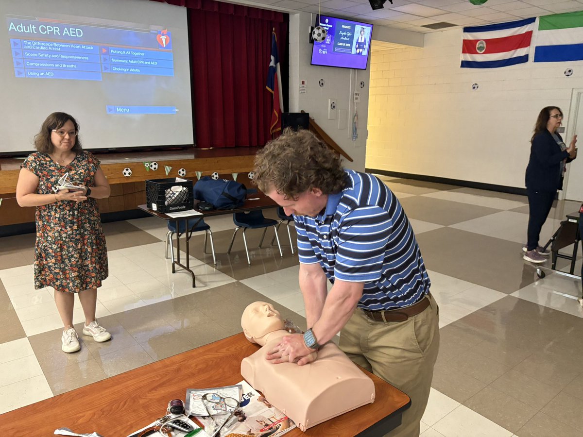 KendallHasse's tweet photo. Learning together to save lives @MPA_Jaguars . #CPRtrained @AmericanHeartTX ❤️ #AED https://t.co/sl3BJb4wjl