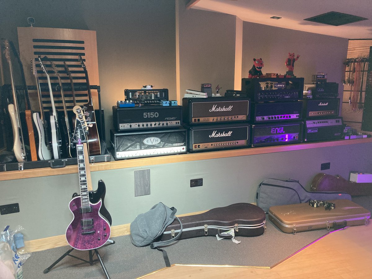 pazmix's tweet photo. Day 1 recording Ross Stewart at Battery Studios with Rock engineer supremo Alessio Garavello……The glut of oat milk in the kitchen is a sign of the times….🤟 https://t.co/aBvMCT2Oha