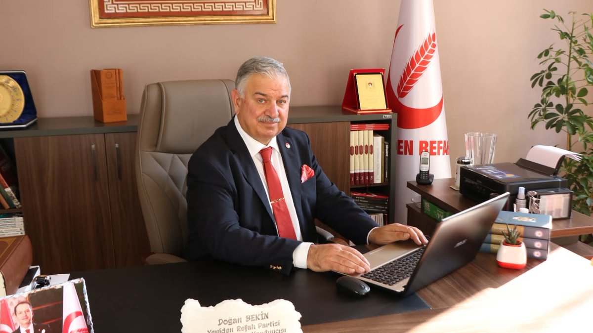 Siyasi olarak ayağına bağlanan küresel prangaları söküp atamayan halkalı bir köle , eninde sonunda sömürü çarkının en keskin dişlileri arasında yok olup gitmeye mahkum kalır.
Doğan Bekin