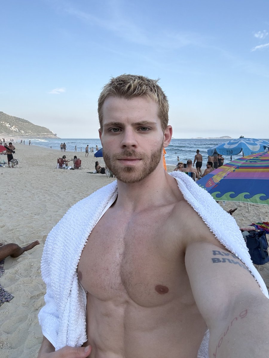 Gaél Augústo tweet media