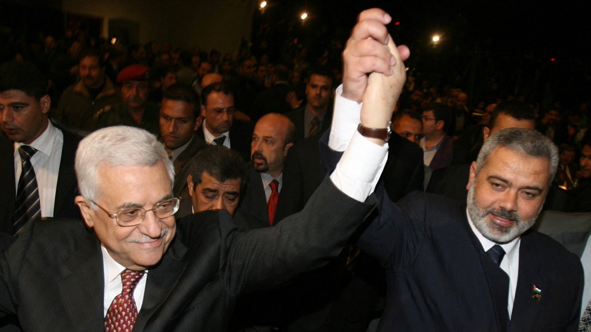 gregoshop's tweet photo. @Patrice2Elias @IanBrossat @HalaAbouHassira Mahmoud Hamas pourquoi choisir ? tu préfères quoi entre l'Egypte ou la Jordanie ? https://t.co/O67vWlq7lP