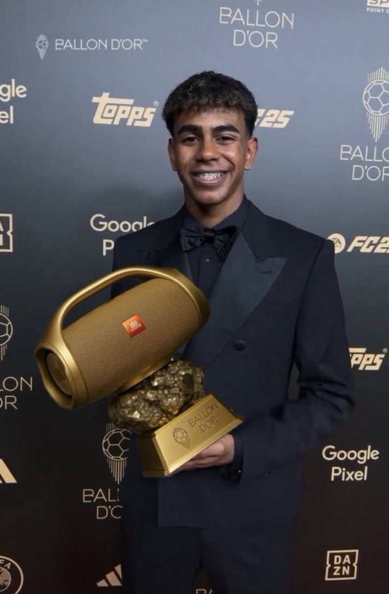 Congrats Yamal for winning the JBL d’Or😂😂😂😂😂