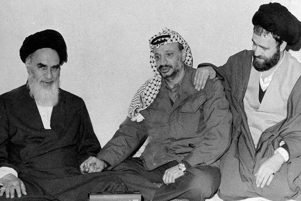 gregoshop's tweet photo. @Patrice2Elias @IanBrossat @HalaAbouHassira Mahmoud Hamas pourquoi choisir ? tu préfères quoi entre l'Egypte ou la Jordanie ? https://t.co/O67vWlq7lP