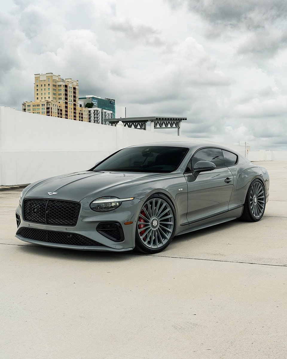 competitionreal's tweet photo. Bentley 🩶 https://t.co/B4Cik7oWlM