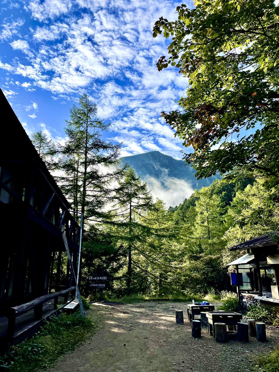 honzawa2150's tweet photo. 今朝の気温8度と寒くなって来ました！これから紅葉🍁が始まる季節になりました！ https://t.co/thYxpzHK8E