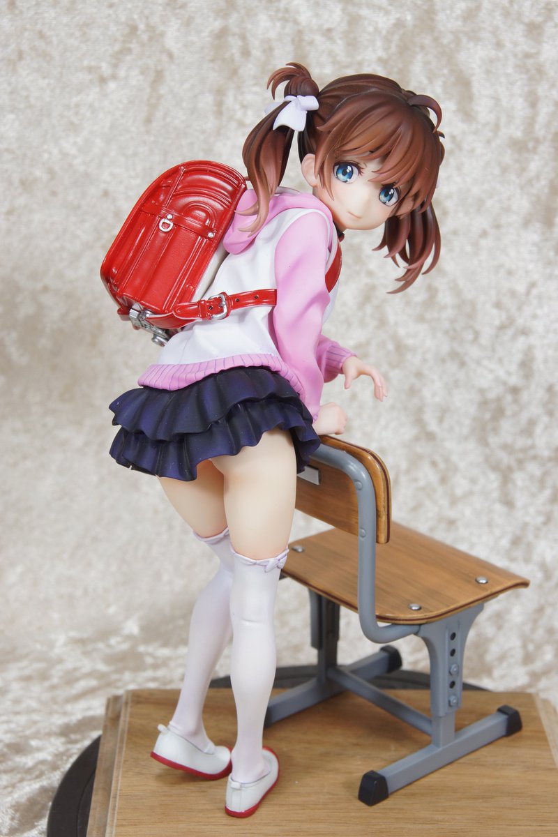 「ストリームちゃん」のガレージキット完成しました！ 
カリフェス2025のパンダ店長の推し卓に展示してもらいに持ってきます😁

原型：グリズリーパンダ様( <a href="/GRIZZRYPANDA/">グリズリーパンダ‎</a> )
出典：原型師様オリジナル
着手：2025/9/06
完成：2025/9/22(85作目)

※リプに画像たくさん続きます(①)