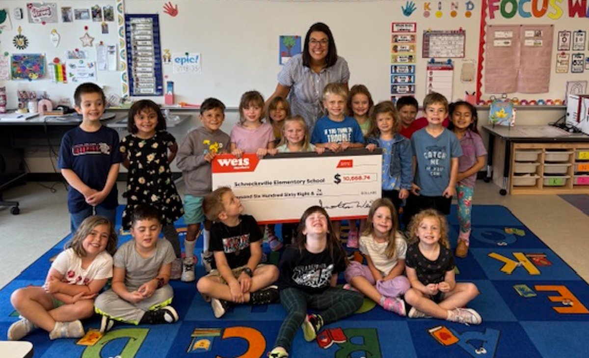 A HUGE thank you to Weis Markets and all of our friends/families that shop at Weis! 🛒🦈 Don't forget to re-link your Weis card to Schnecksville Elementary for this school year. You earn points for our school every time you shop!