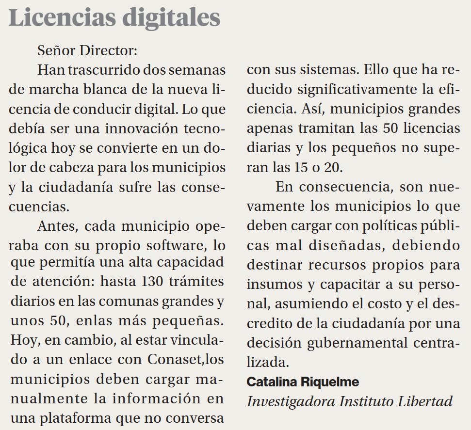 louisdegrange's tweet photo. La nueva Licencia Digital de conducir ha reducido a la tercera parte la capacidad de atención de los Municipios. Increíble cómo la improvisación del MTT impacta negativamente sobre las personas. Mucho peor será si se llegase a implementar el reglamento Uber (aún no oficial). https://t.co/sQUBpyAn4f