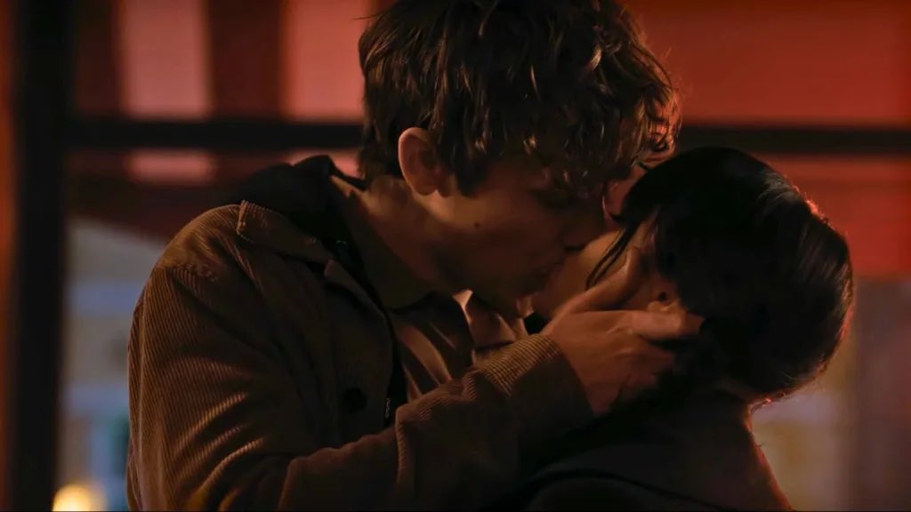 midnightsnace's tweet image. happy first day of fall